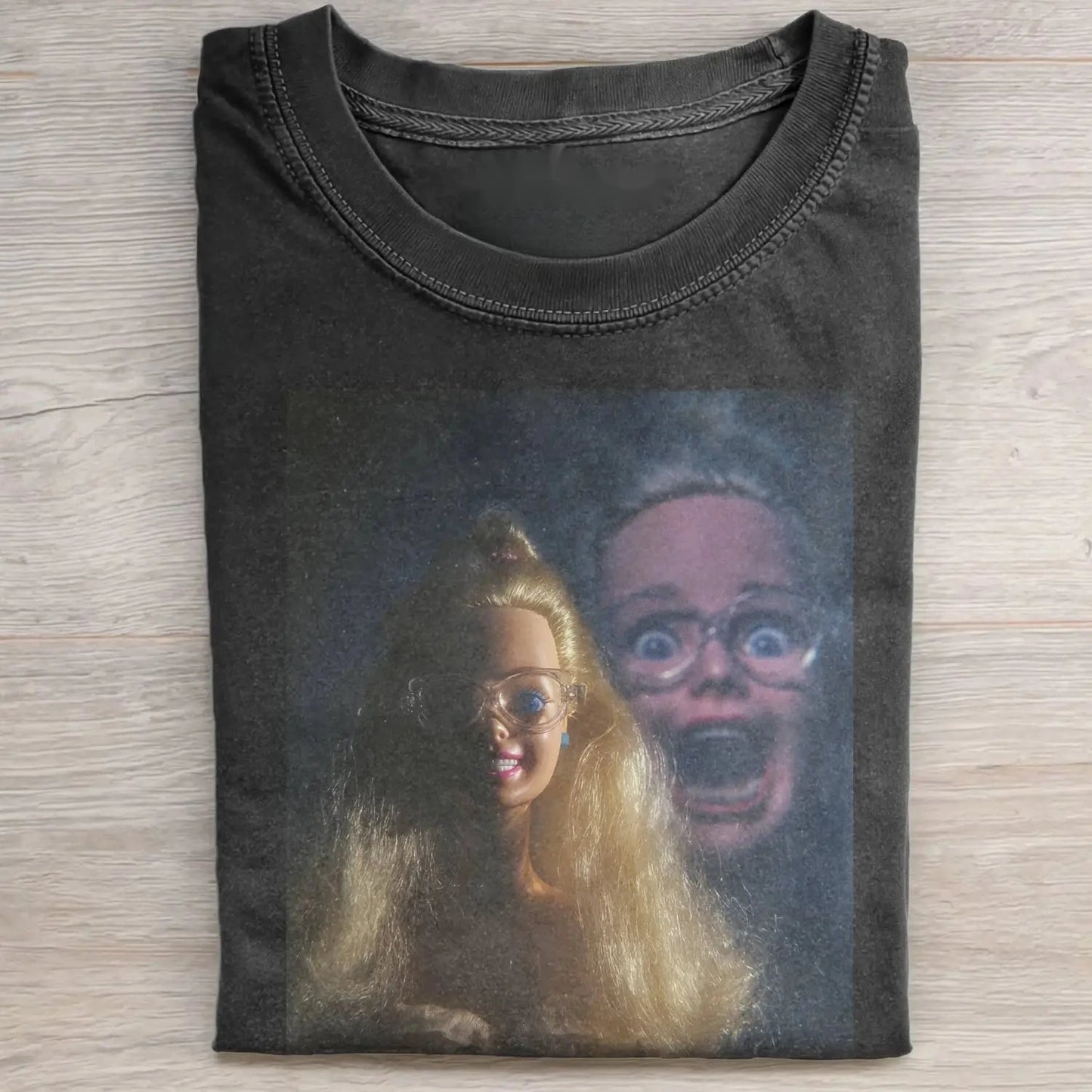 RETRO BARBIECORE T-SHIRT WITH GLASSES 4.0)