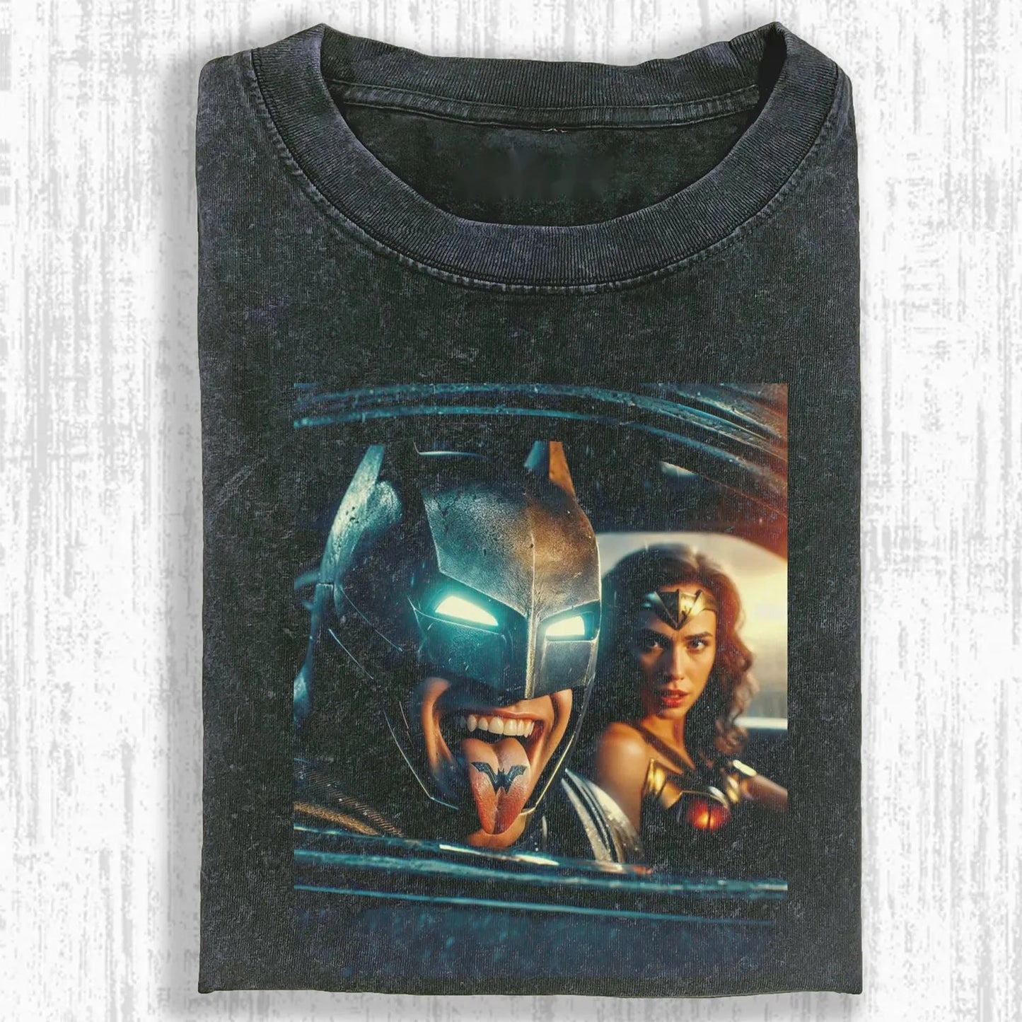 B. & WONDER WOMAN T-SHIRT