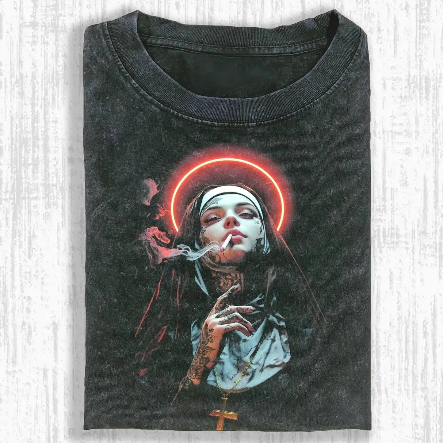 NUNS T-SHIRT