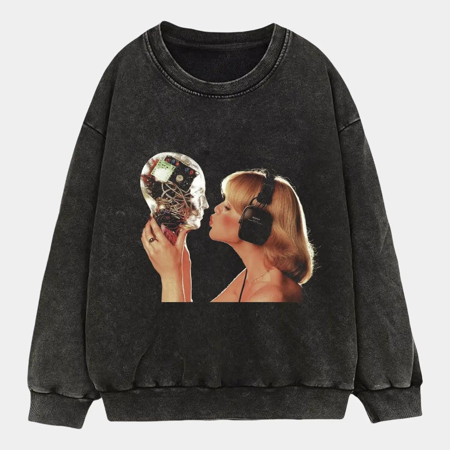 Kisser Tee