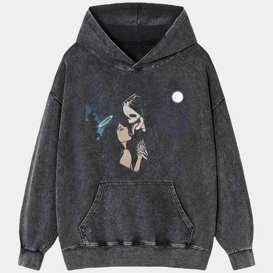 Skull Kiss Tee