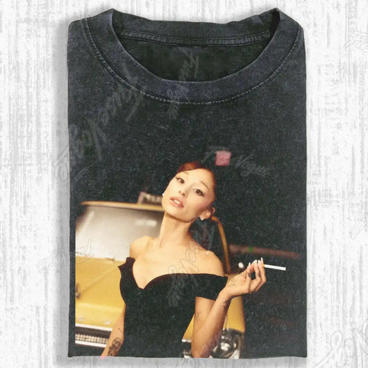 VINTAGE CAR FEMALE STREET PORTRAIT T-SHIRT - FUSEVOGUE