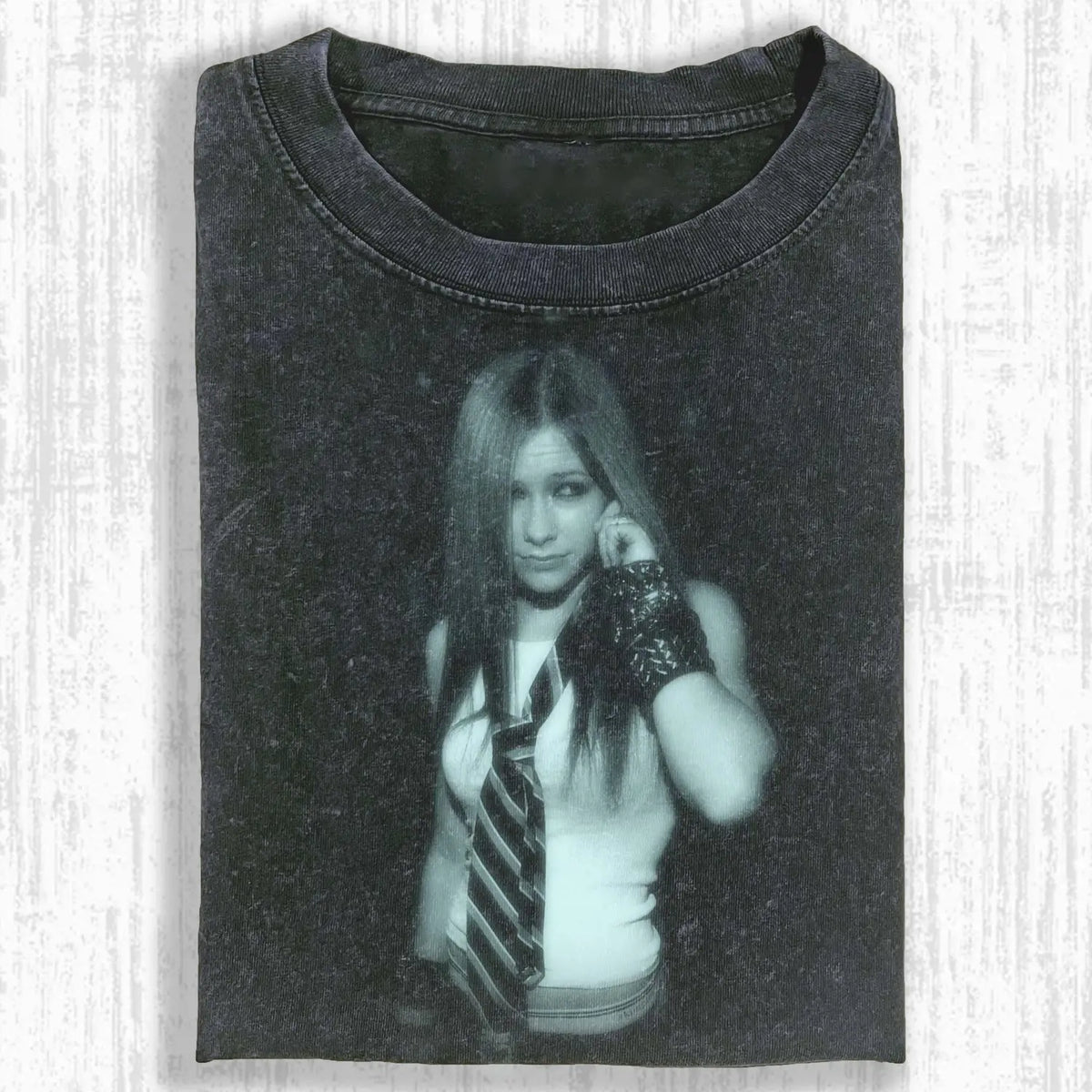 MUTED VINTAGE STARE T-SHIRT