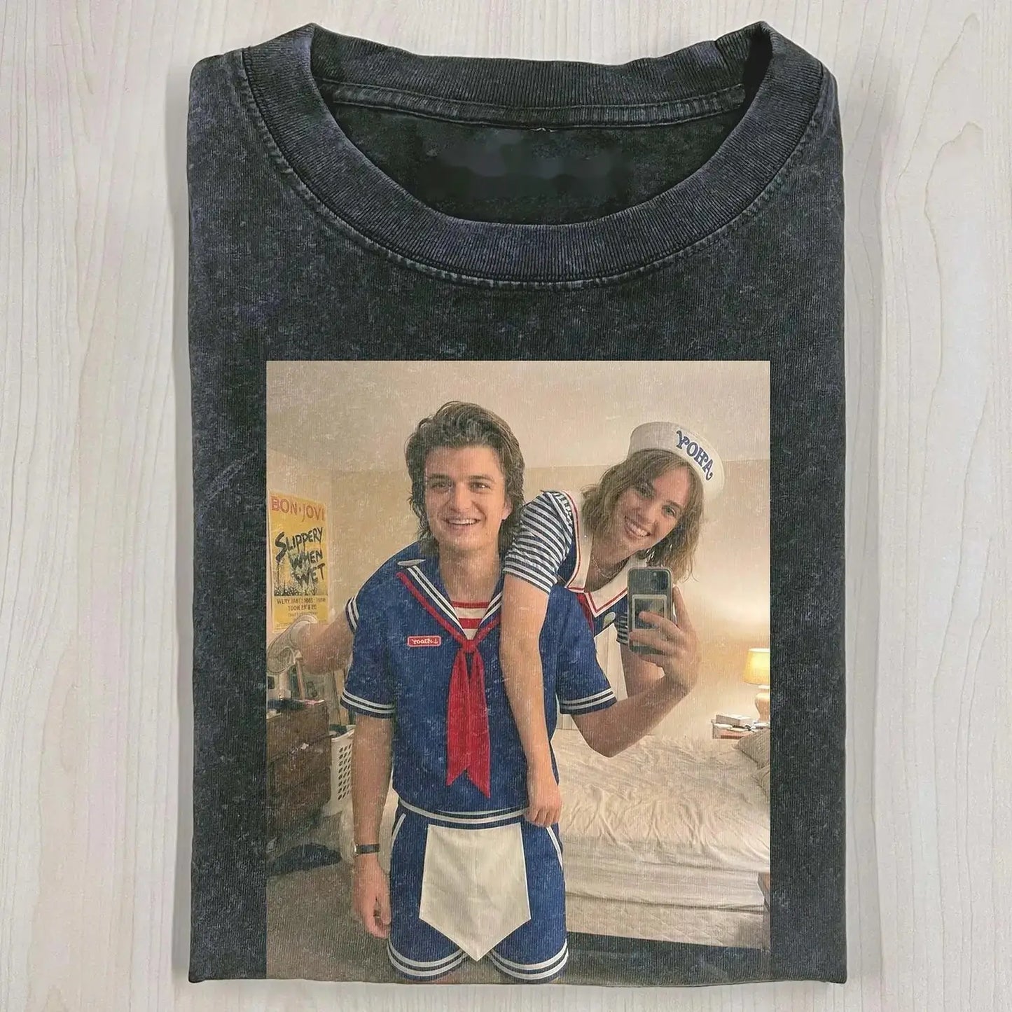 SAILOR SHOULDER RIDE T-SHIRT