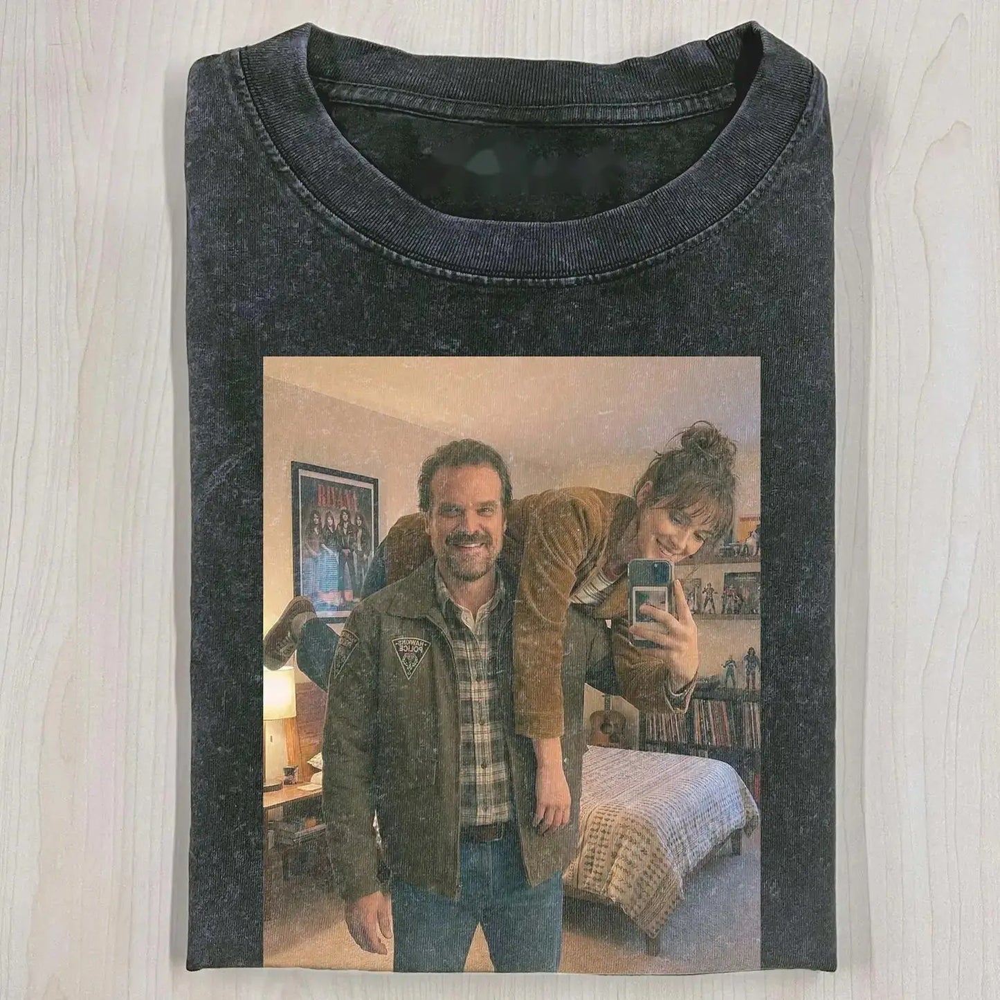HAWKINS POWER DUO T-SHIRT