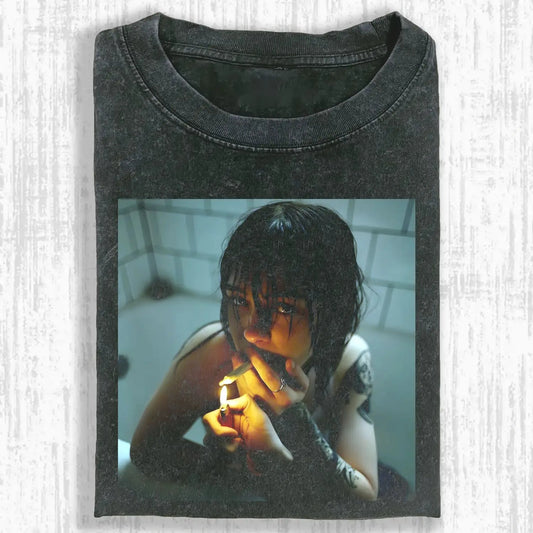 SMOKE WOMAN T-SHIRT V1.8