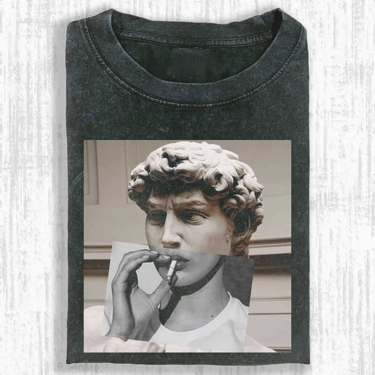 WACKY SCULPTURE T-SHIRT