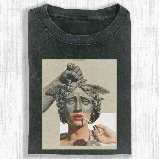 WACKY SCULPTURE T-SHIRT
