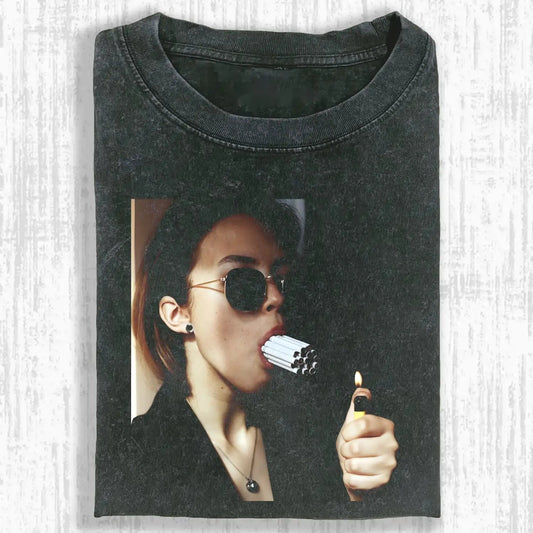 SMOKE WOMAN T-SHIRT V1.2