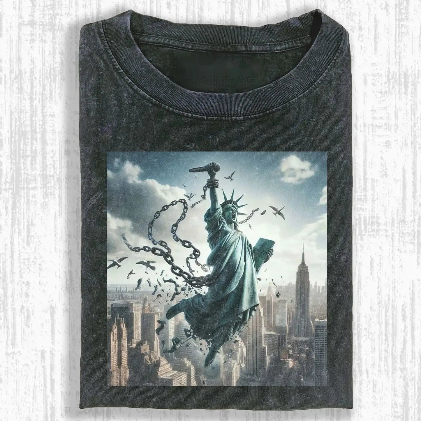 STATUE OF LIBERTY TEE