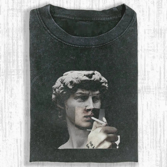 WACKY SCULPTURE T-SHIRT