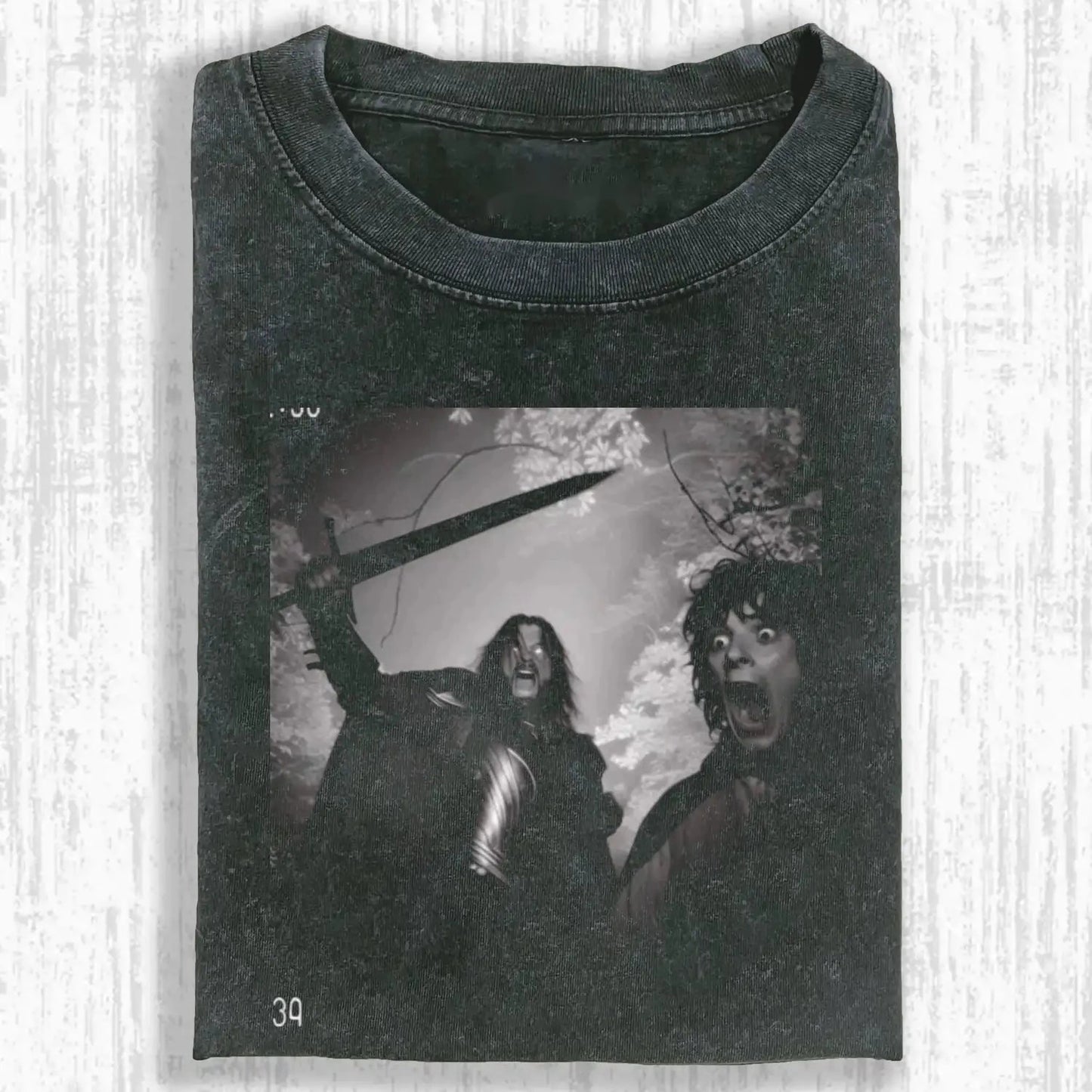 THE LOTR T-SHIRT