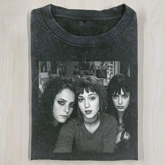 2000S RETRO WILD GIRL CLUB T-SHIRT