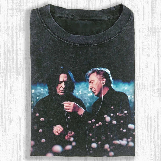 HP LISTENING TO MUSIC T-SHIRT
