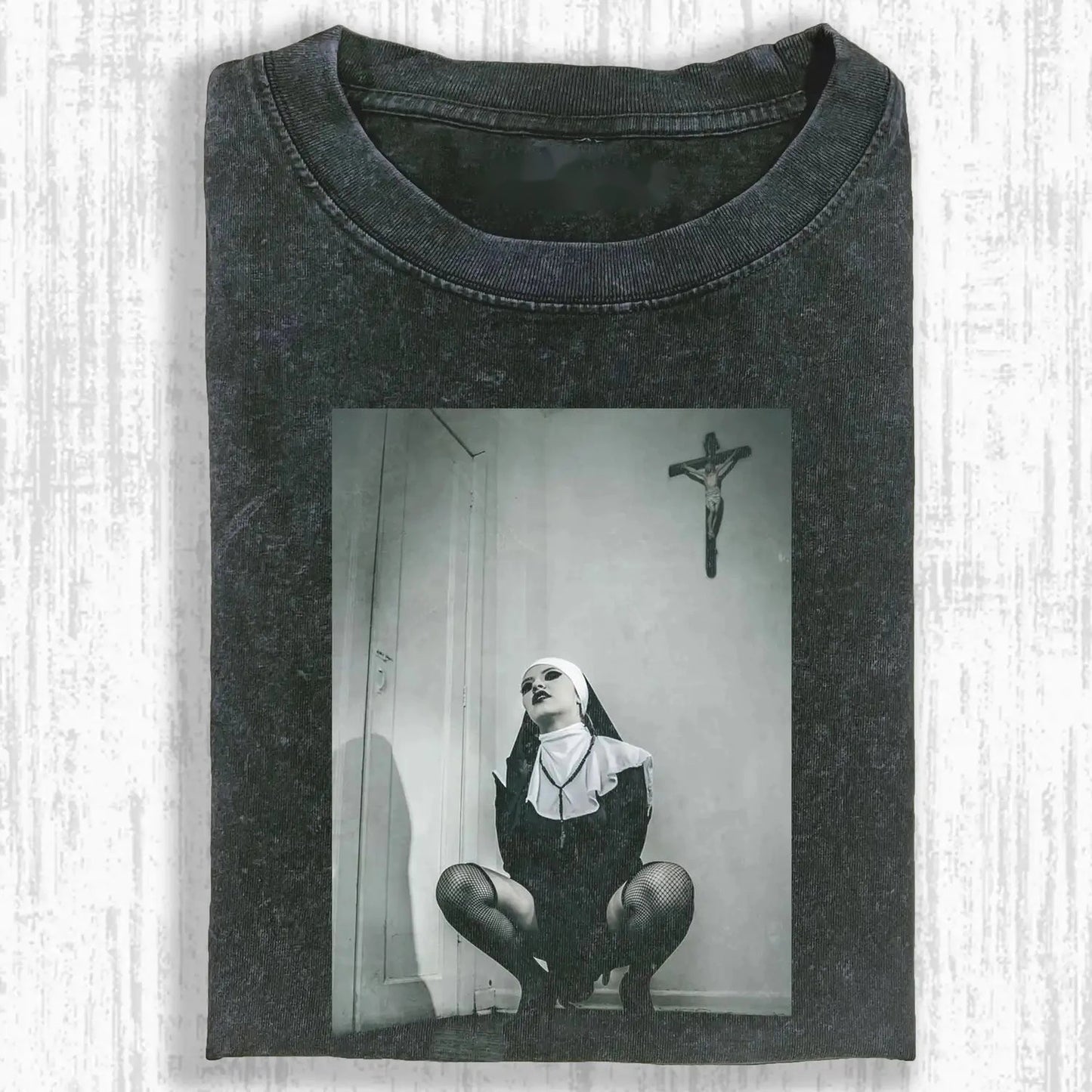 NUNS A4 T-SHIRT