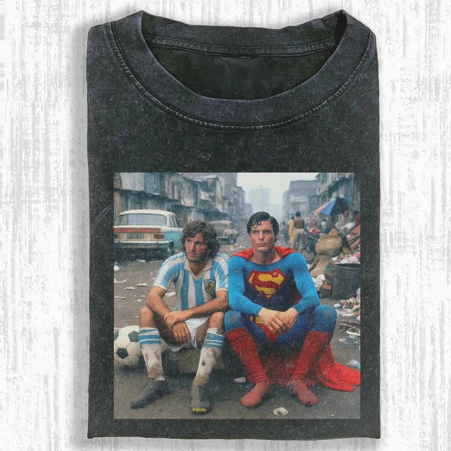 SUPERMAN & LEO M. T-SHIRT