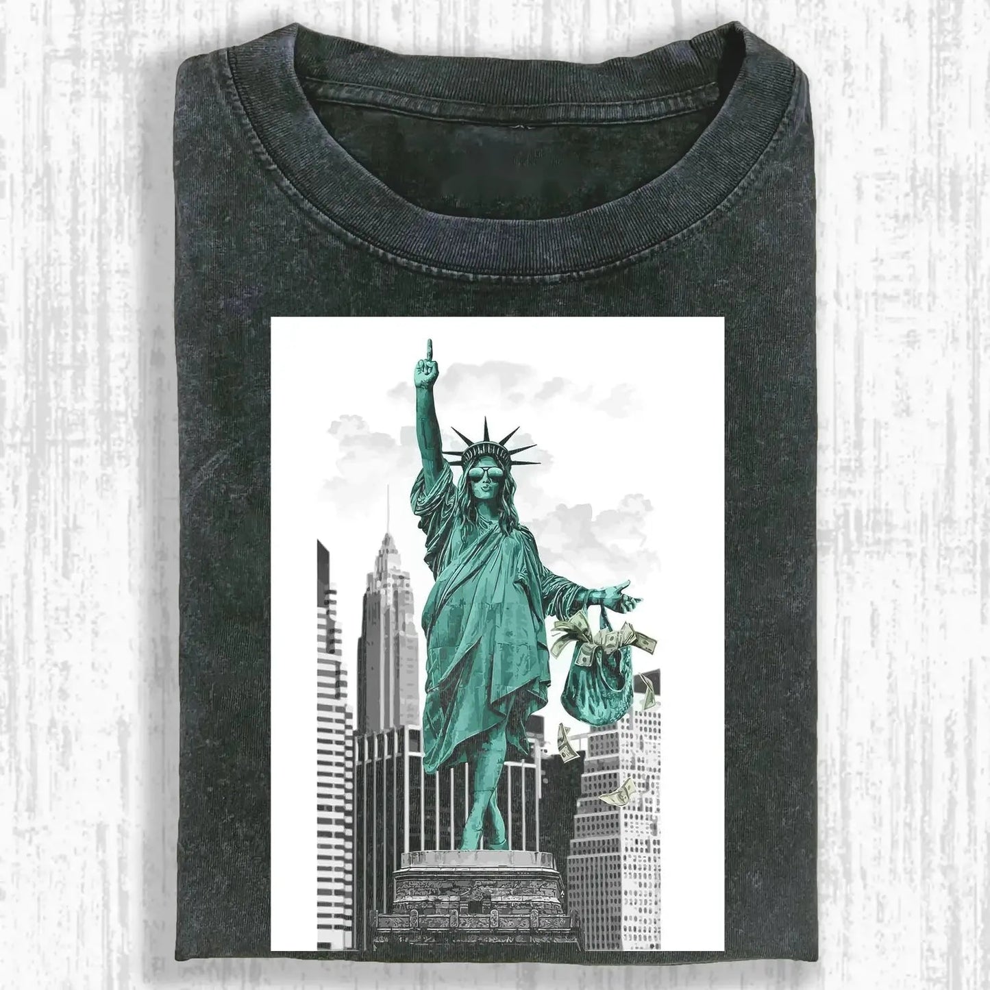 Statue  Of  Liberty T-SHIRT
