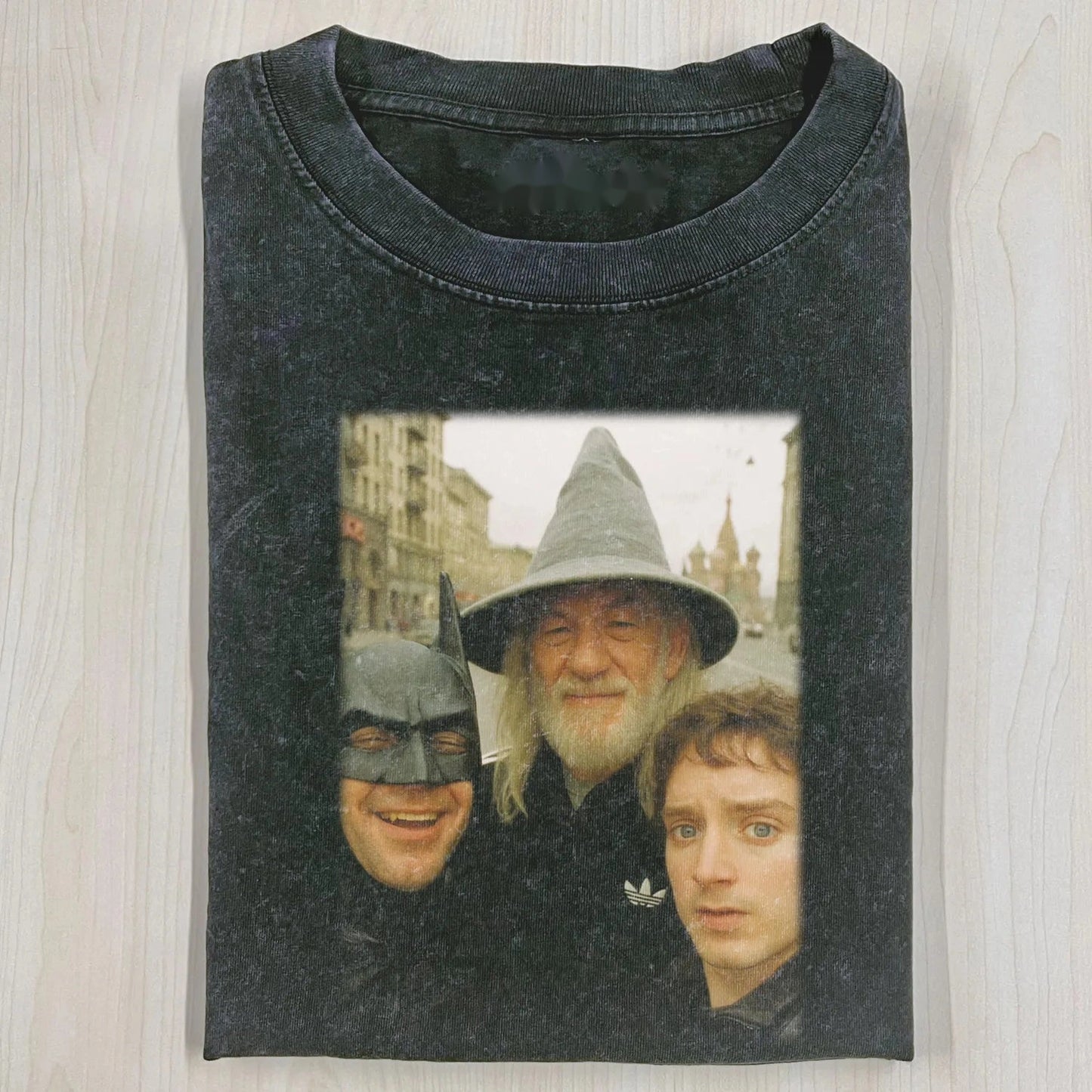 THE LOTR T-SHIRT