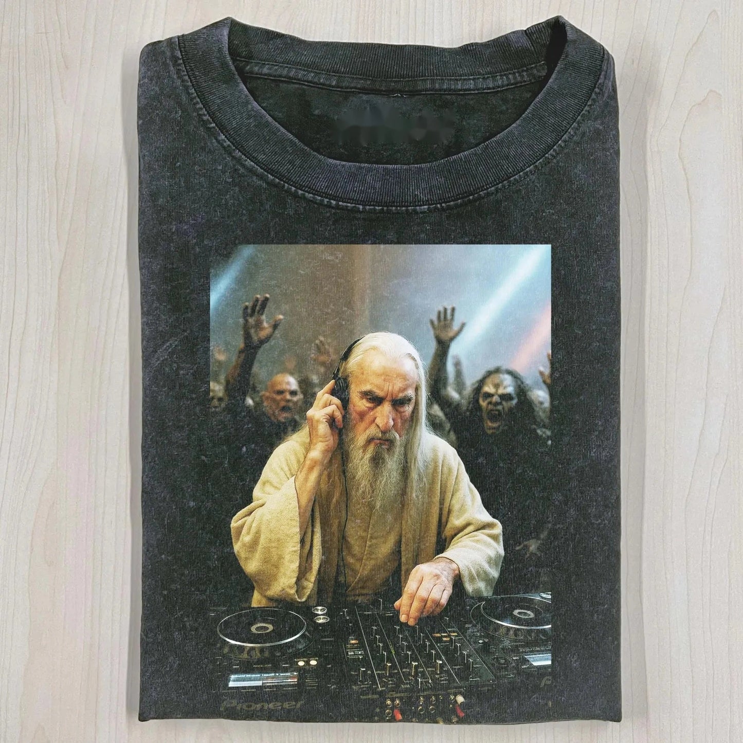 THE LOTR T-SHIRT V4.4