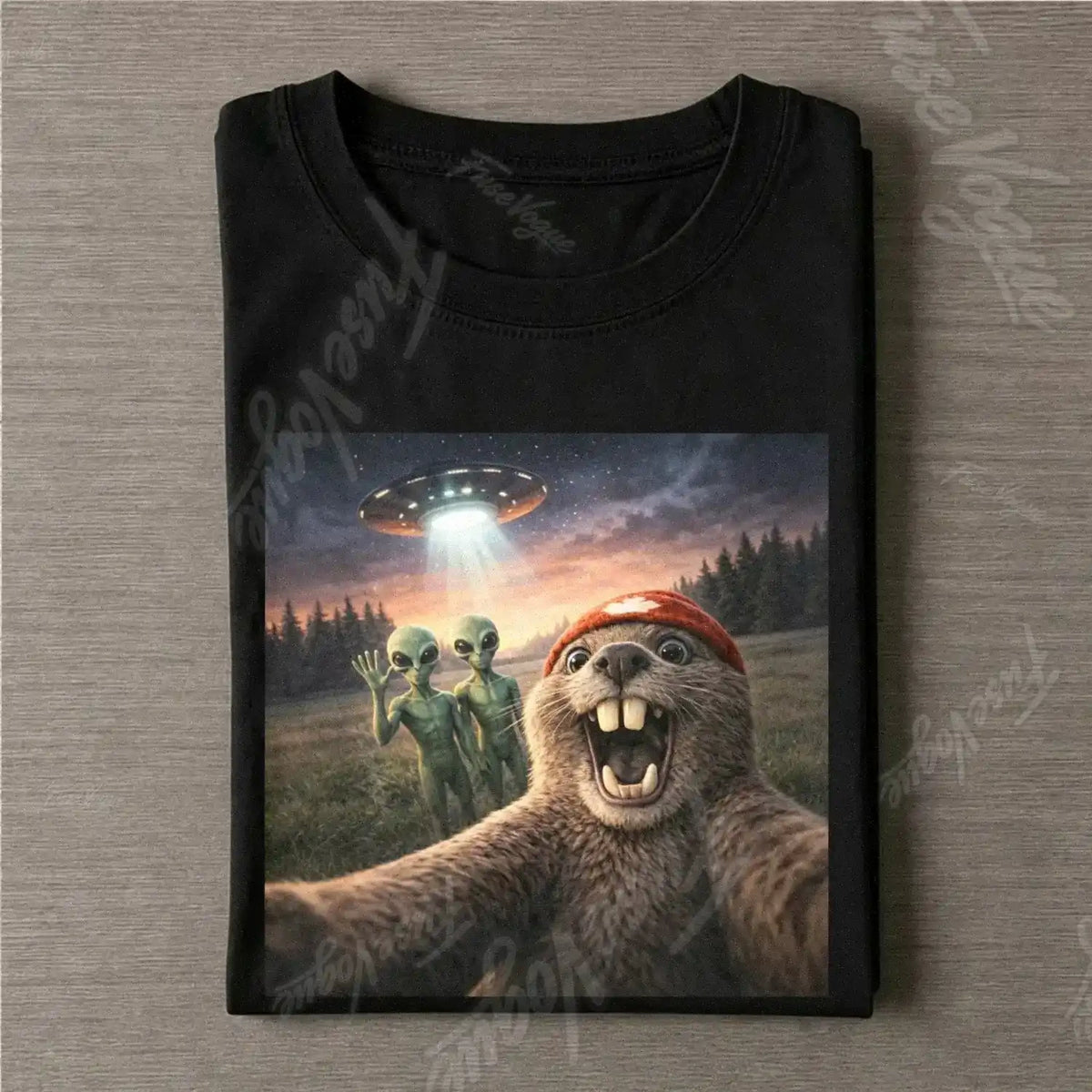 Beaver Selfie Encounter - Alien Abduction Edition T-shirt - FUSEVOGUE
