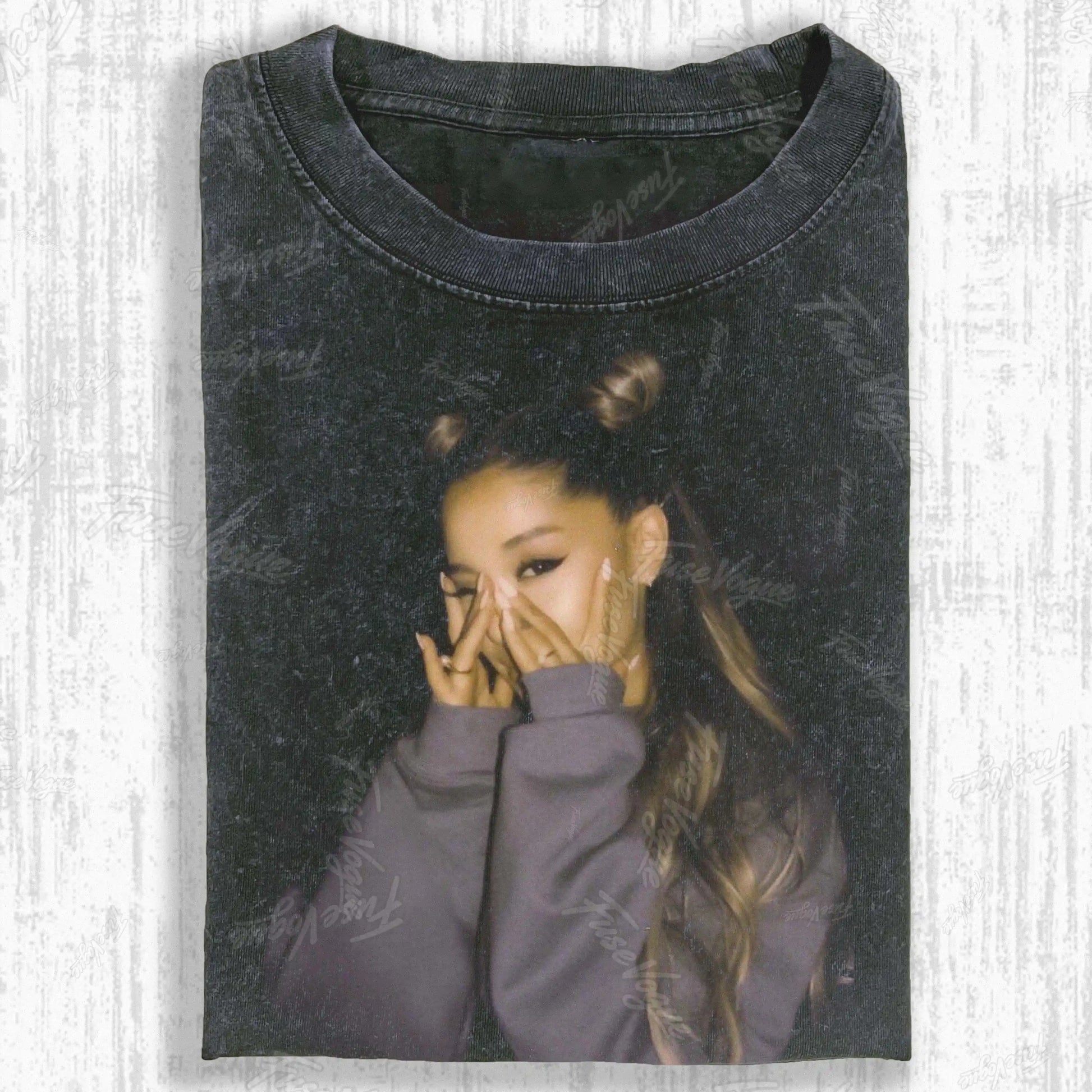 CASUAL FEMALE PORTRAIT STREET ART T-SHIRT - FUSEVOGUE