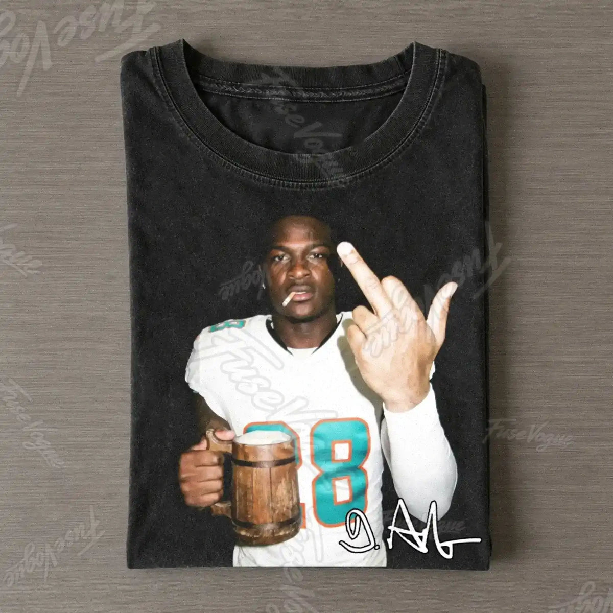 DA28 Dolphins T-shirt - FUSEVOGUE