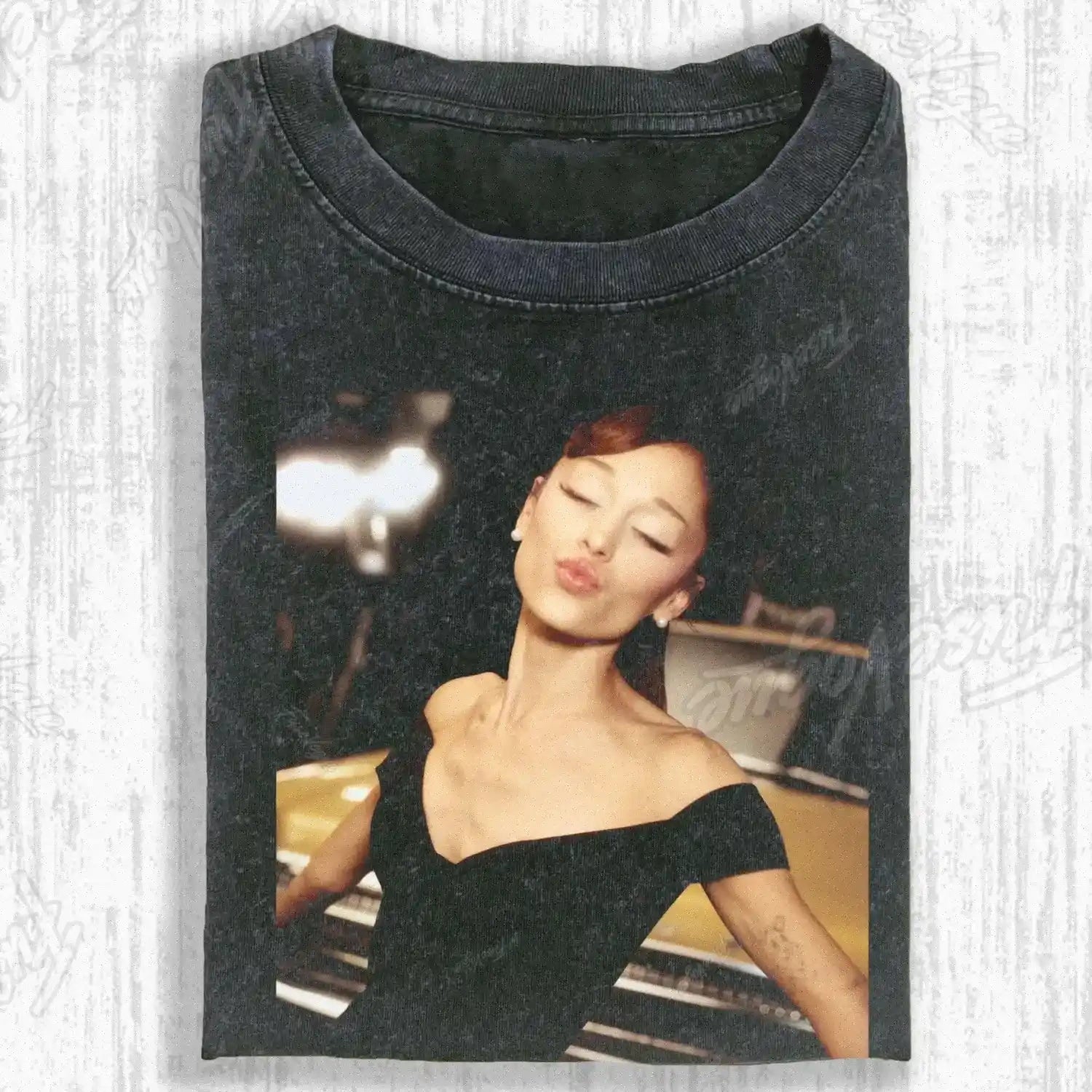 NIGHT SCENE VINTAGE SEDAN FEMALE PORTRAIT T-SHIRT - FUSEVOGUE