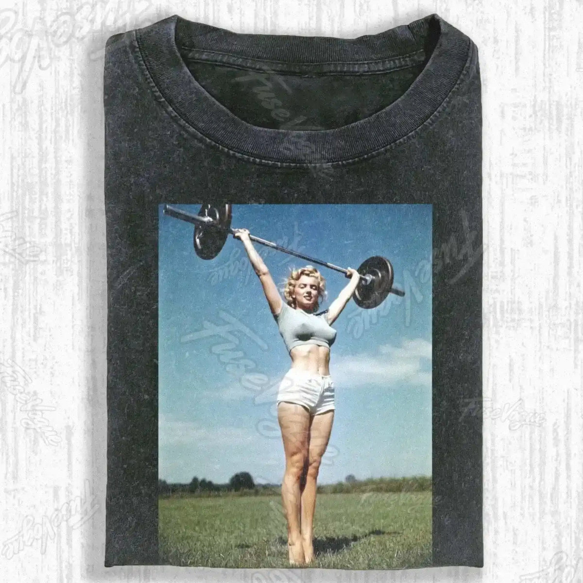 RETRO POWER FEMALE T-SHIRT - FUSEVOGUE